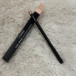 MAC EYELINER I GET NO KICK